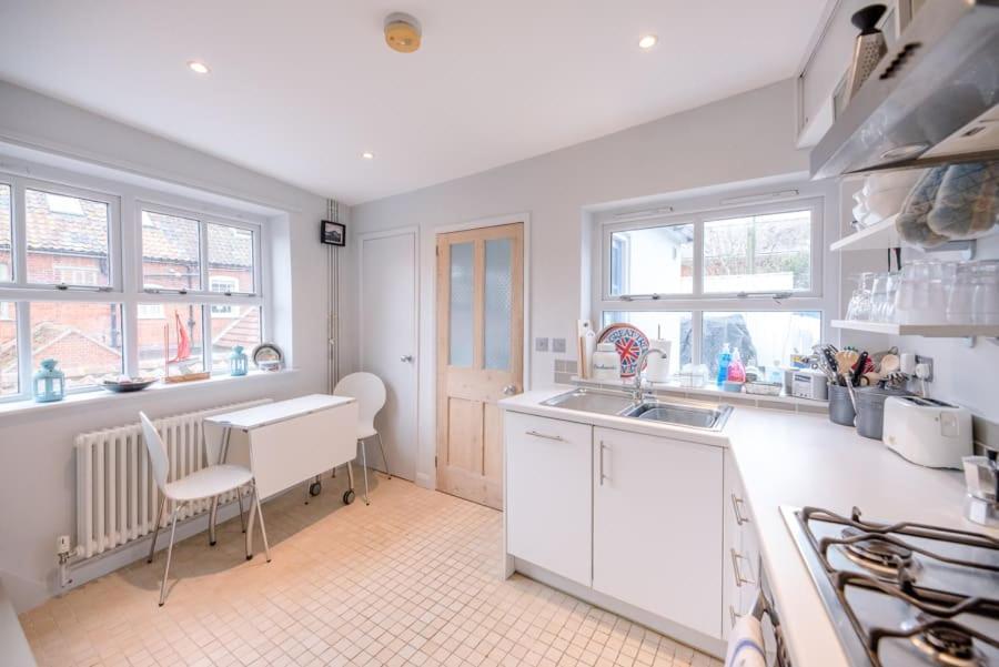 6 West Lane In Aldeburgh - Beautiful Cottage Near High Street 외부 사진